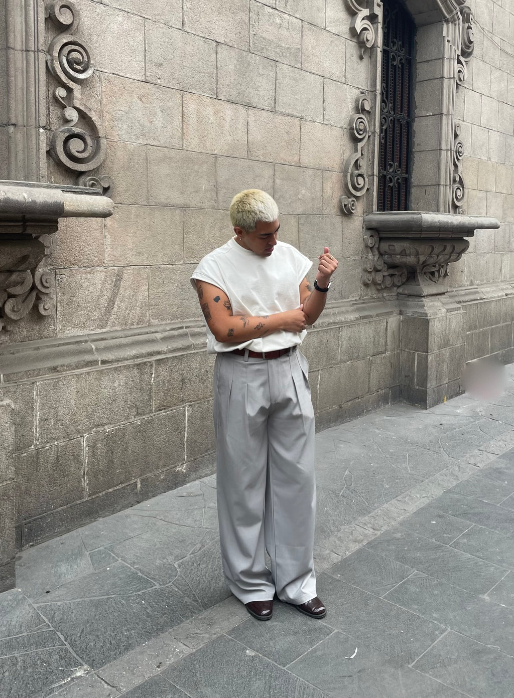 Pantalón sastre baggy gris